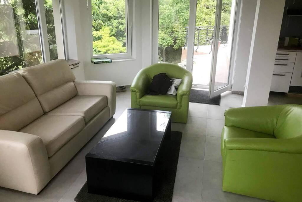 'New' Sunkissed Villa On The Old Hill บาลาโตนัลมาดี ภายนอก รูปภาพ