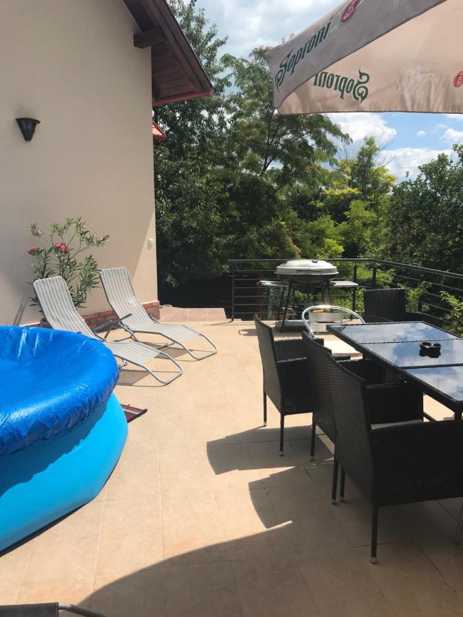 'New' Sunkissed Villa On The Old Hill บาลาโตนัลมาดี ภายนอก รูปภาพ